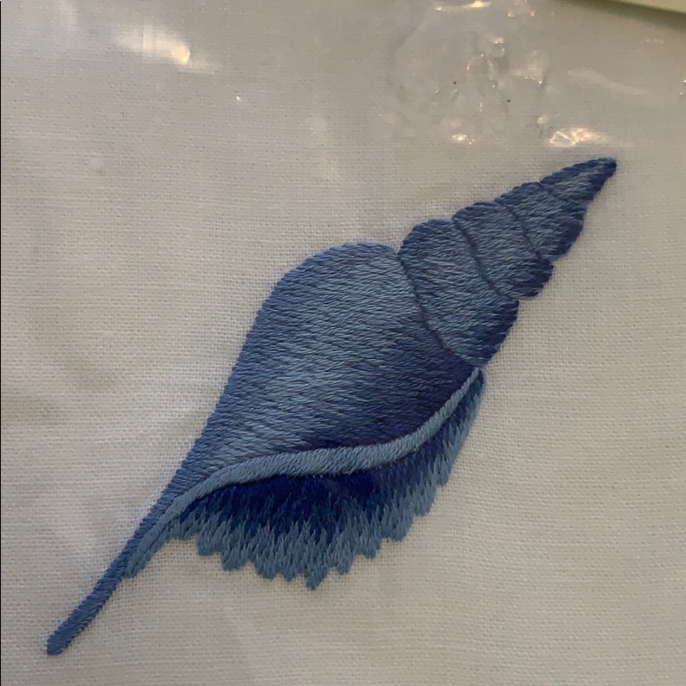 Sibona hand embroidered dinner napkins - Picture 4 of 4